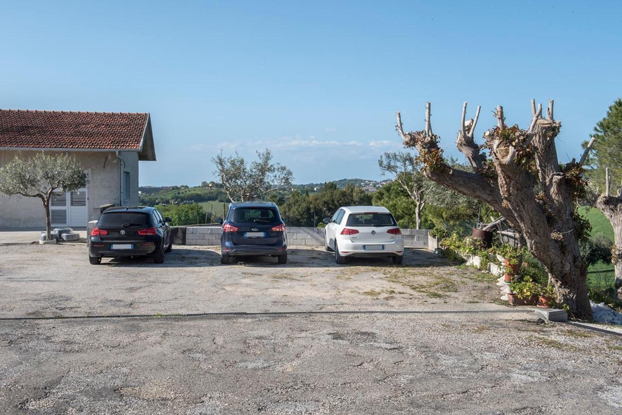 A11 - Varano, Delizioso Trilocale Con Giardino Ankona Zewnętrze zdjęcie